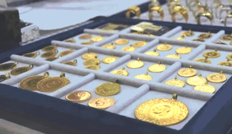 ÇEYREK ALTIN GRAM ALTIN FİYATI - ALTIN FİYATLARI SON DAKİKA BUGÜN: Altın fiyatı ne kadar oldu 15 Nisan Çarşamba altın alış/satış fiyatı ÇEYREK ALTIN GRAM ALTIN FİYATI - ALTIN FİYATLARI SON DAKİKA BUGÜN: Altın fiyatı ne kadar oldu 15 Nisan Çarşamba altın alış/satış fiyatı